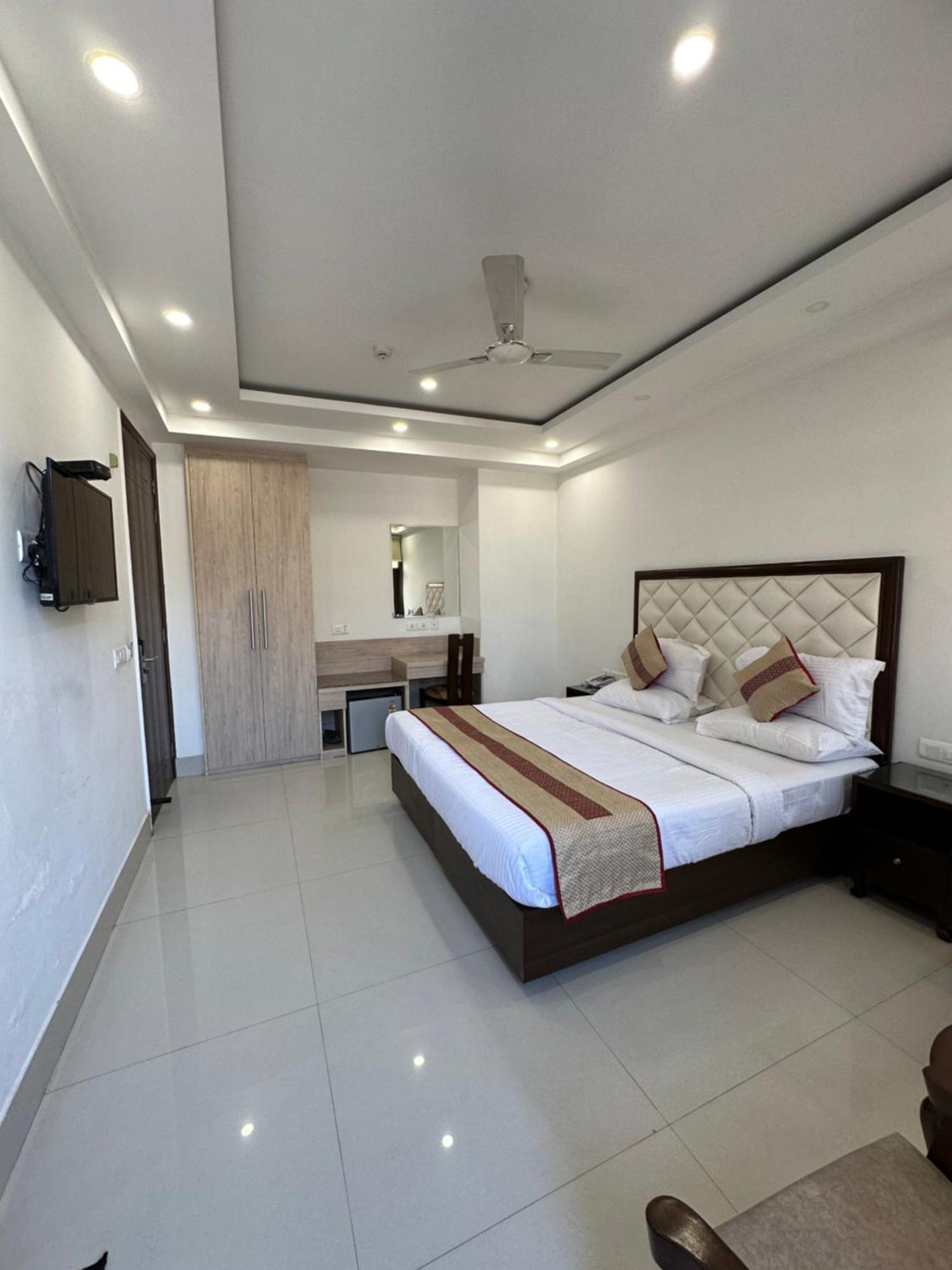 Lemon Green Residency - Hotel And Serviced Apartments New Delhi Ngoại thất bức ảnh
